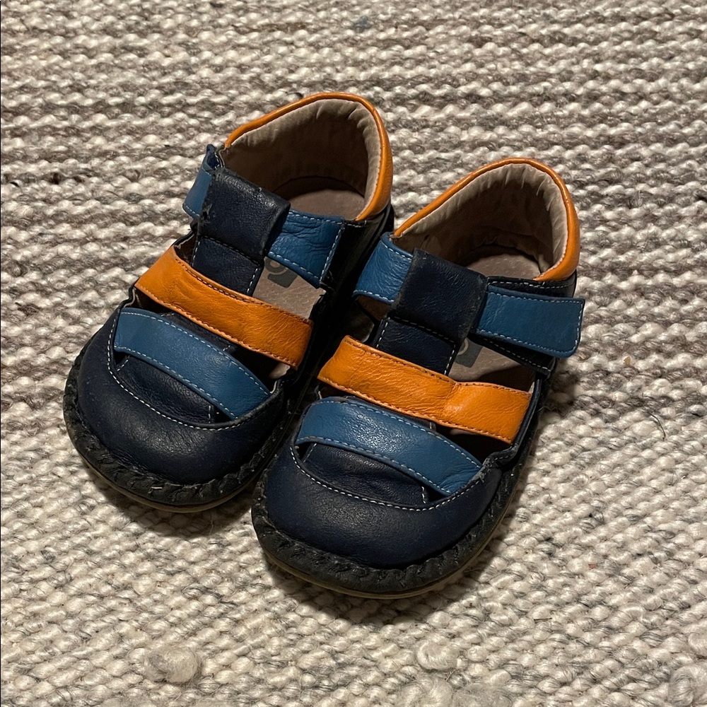 See Kai Run Brook Sandals in Navy & Orange, Size 8